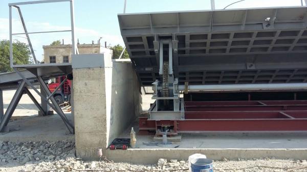 Автомобильные весы с автомобилеразгрузчиком