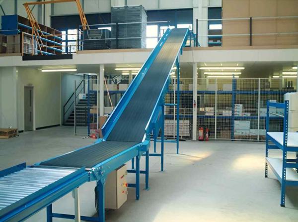 Наклонный гравитационный конвейер